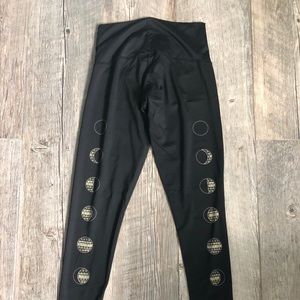 Teeki yoga pants